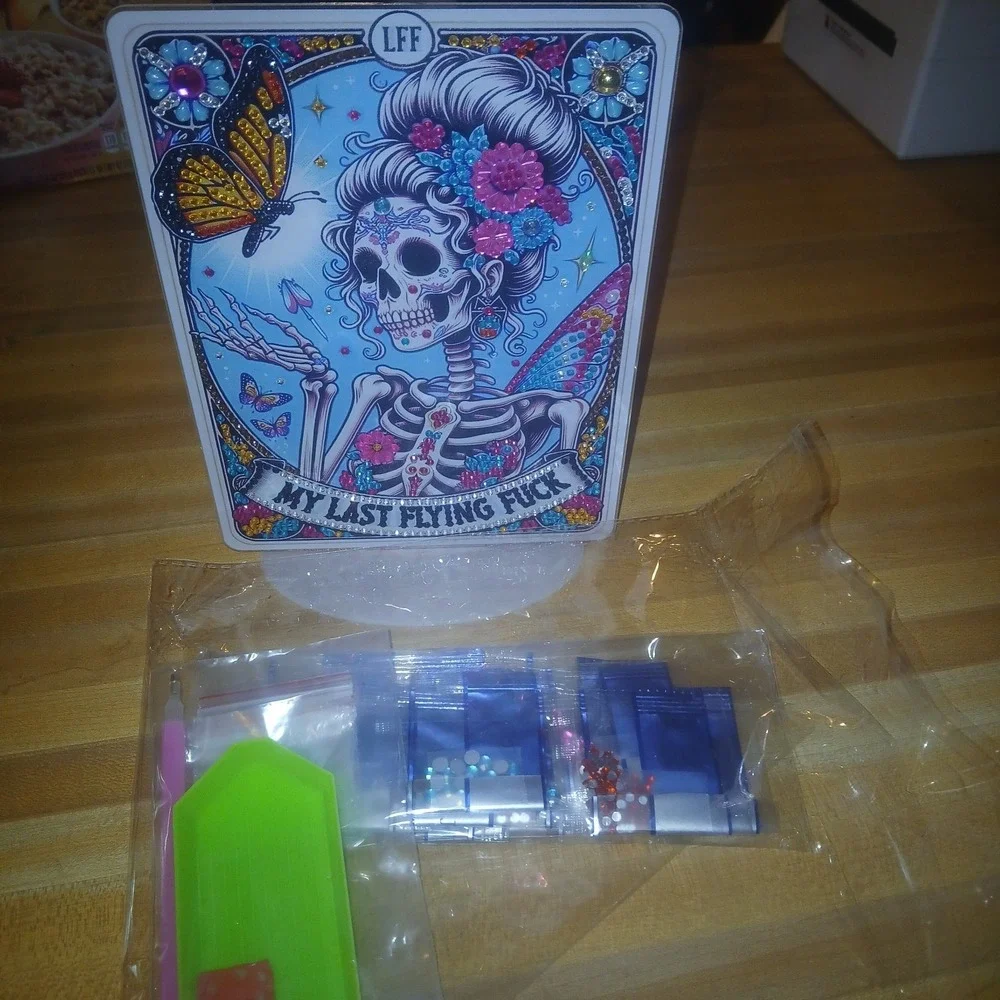 Finished 5d Diamond Art Plac With Rhinstines And‎ Stand & Leftover Kit Included